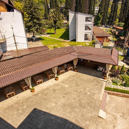 Hotel Nikopoli On Vodopadnaya 21А New Athos Extérieur photo